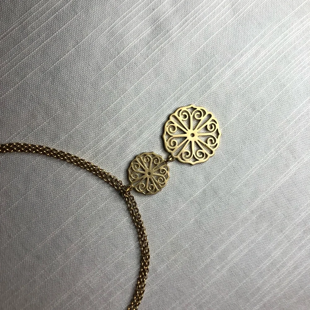 NWOT Carolee Gold-Tone Nostalgic Necklace - Picture 3 of 11